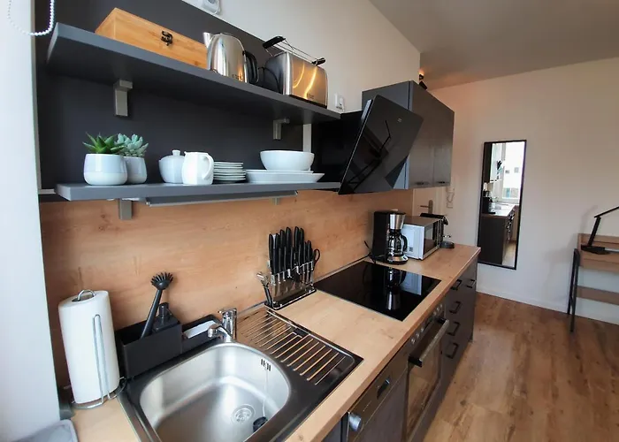 Pb - 4 - Stilvoll Eingerichtetes Im Herzen Senftenbergs *